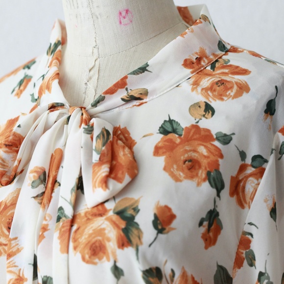 Chiffon yellow rose bow tie blouse - M - Picture 5 of 8